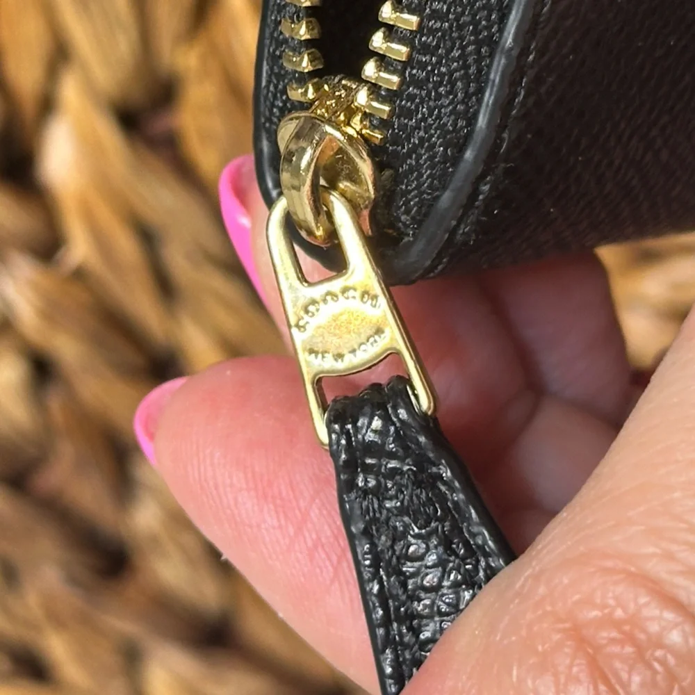 Coach Zip Around Coin Card case black good zipper - Picture 6 of 6